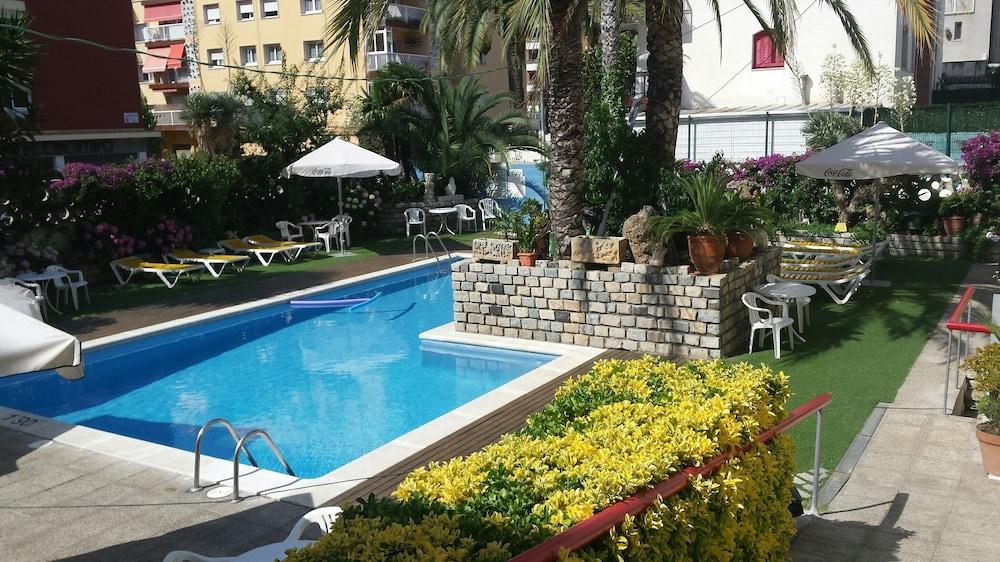 Mar Blau Apartamentos Calella Exterior foto