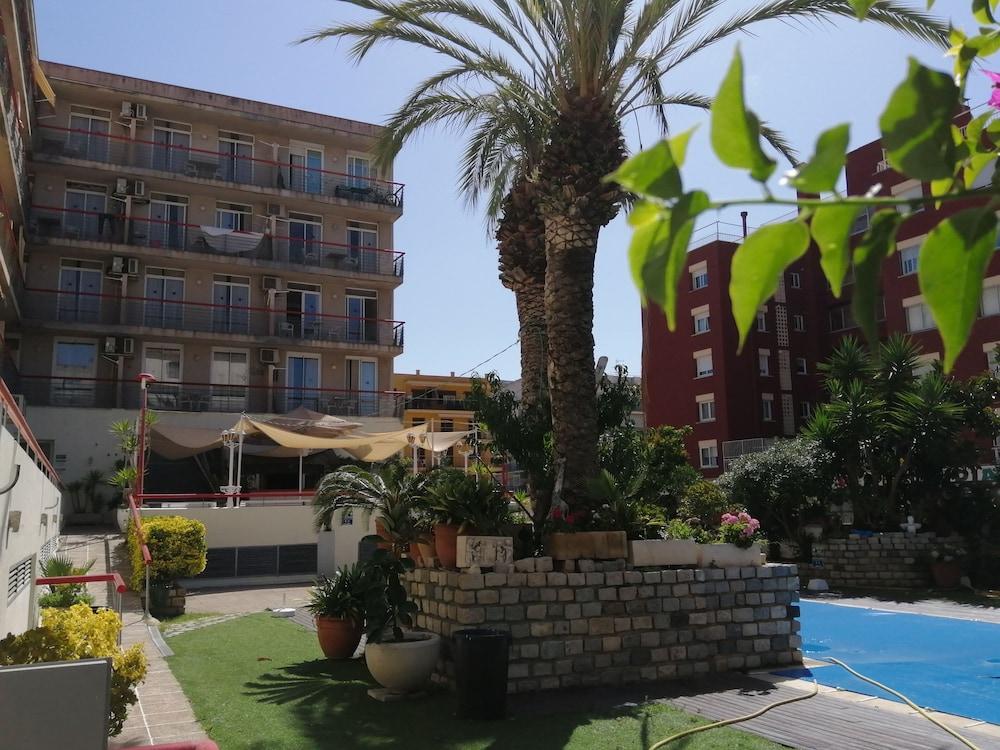 Mar Blau Apartamentos Calella Exterior foto